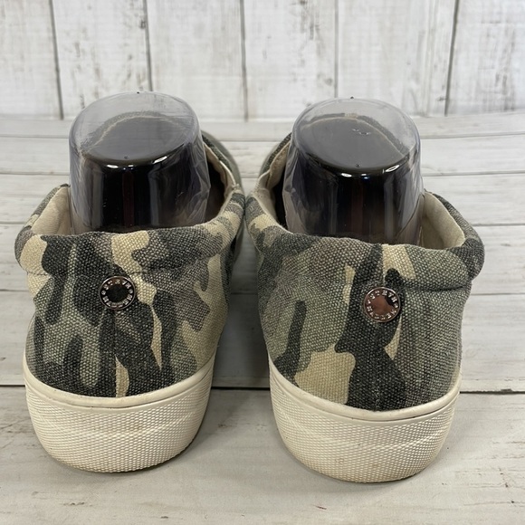 Steve Madden Camo Gills-C Slip-on Sneaker - Picture 3 of 12